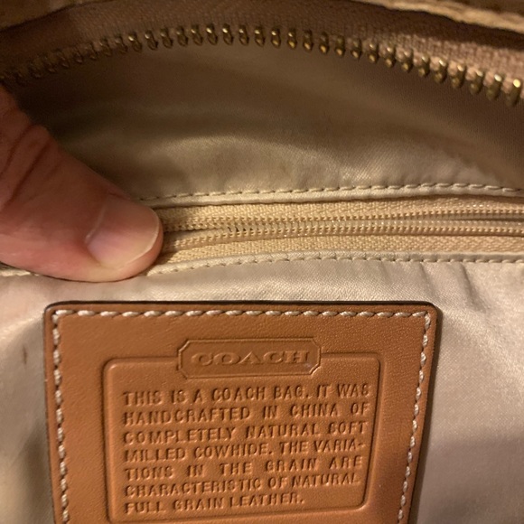 Authentic 100% leather Coach purse and matching coin purse - Picture 6 of 12